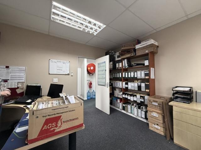 To Let Commercial Property for Rent in Walmer Eastern Cape